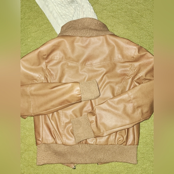 Hooded Jacket - Picture 4 of 16